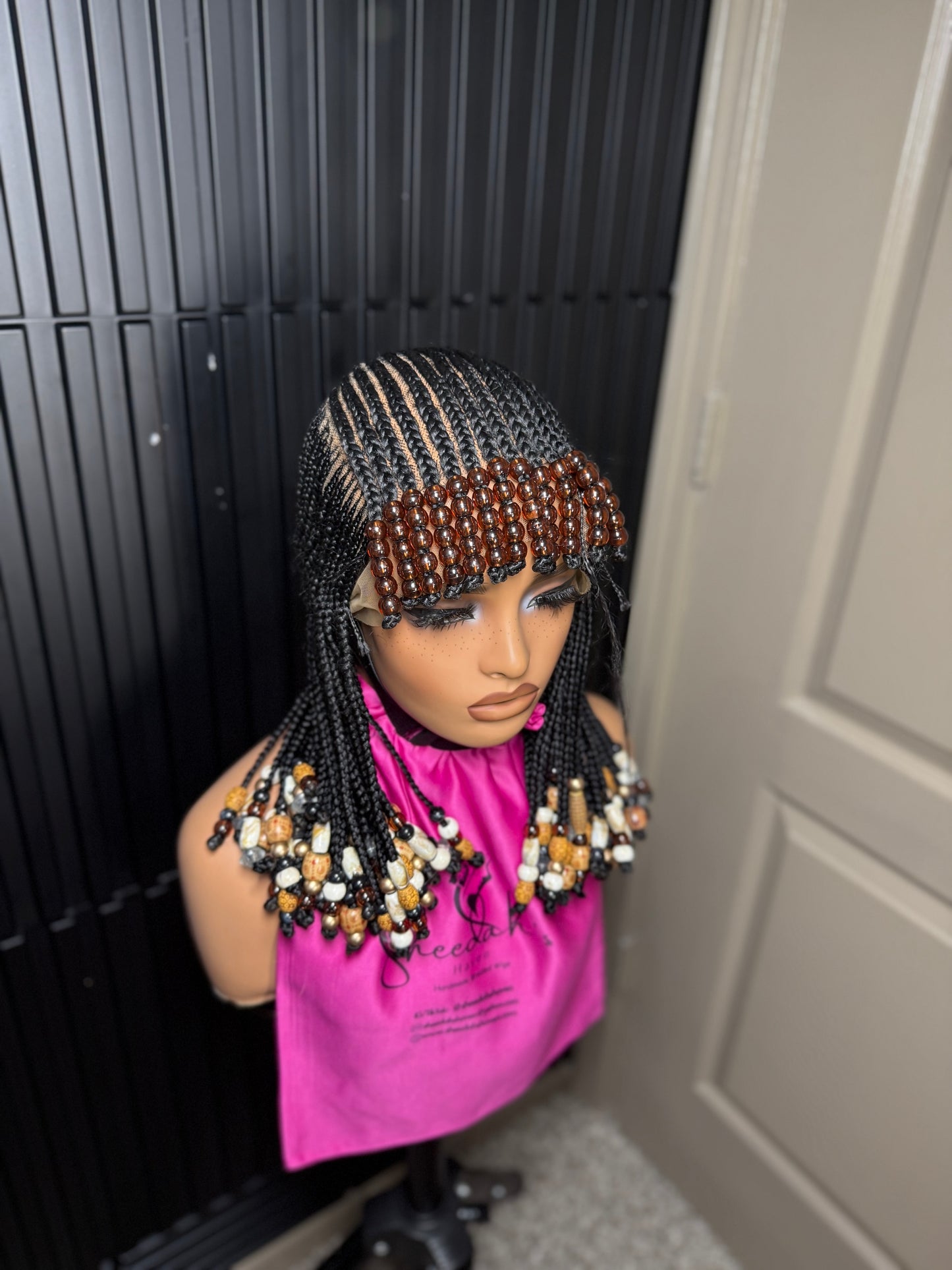 Short Koroba bead wig with bangs