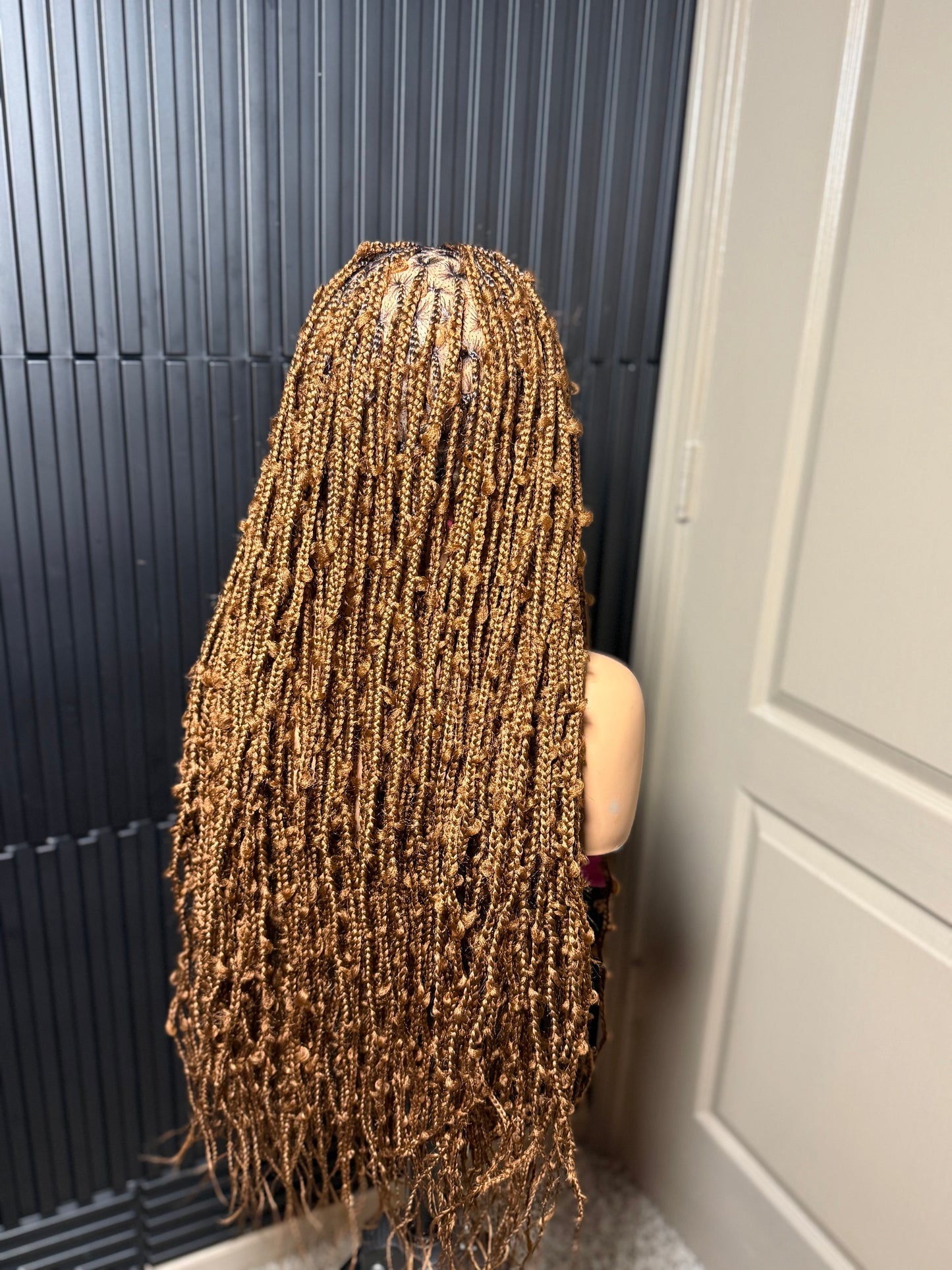Knotless distress braids