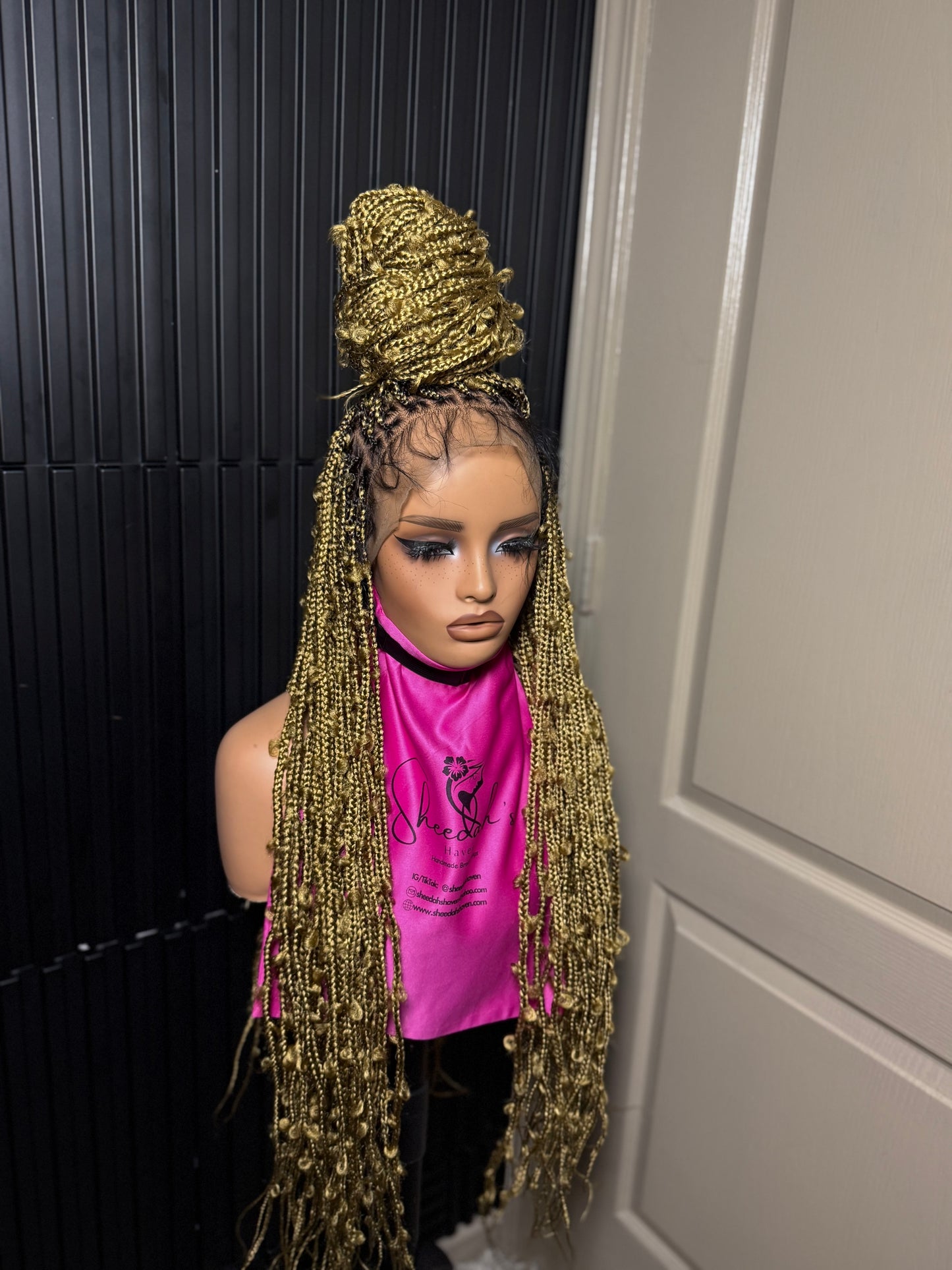 Knotless distress braids