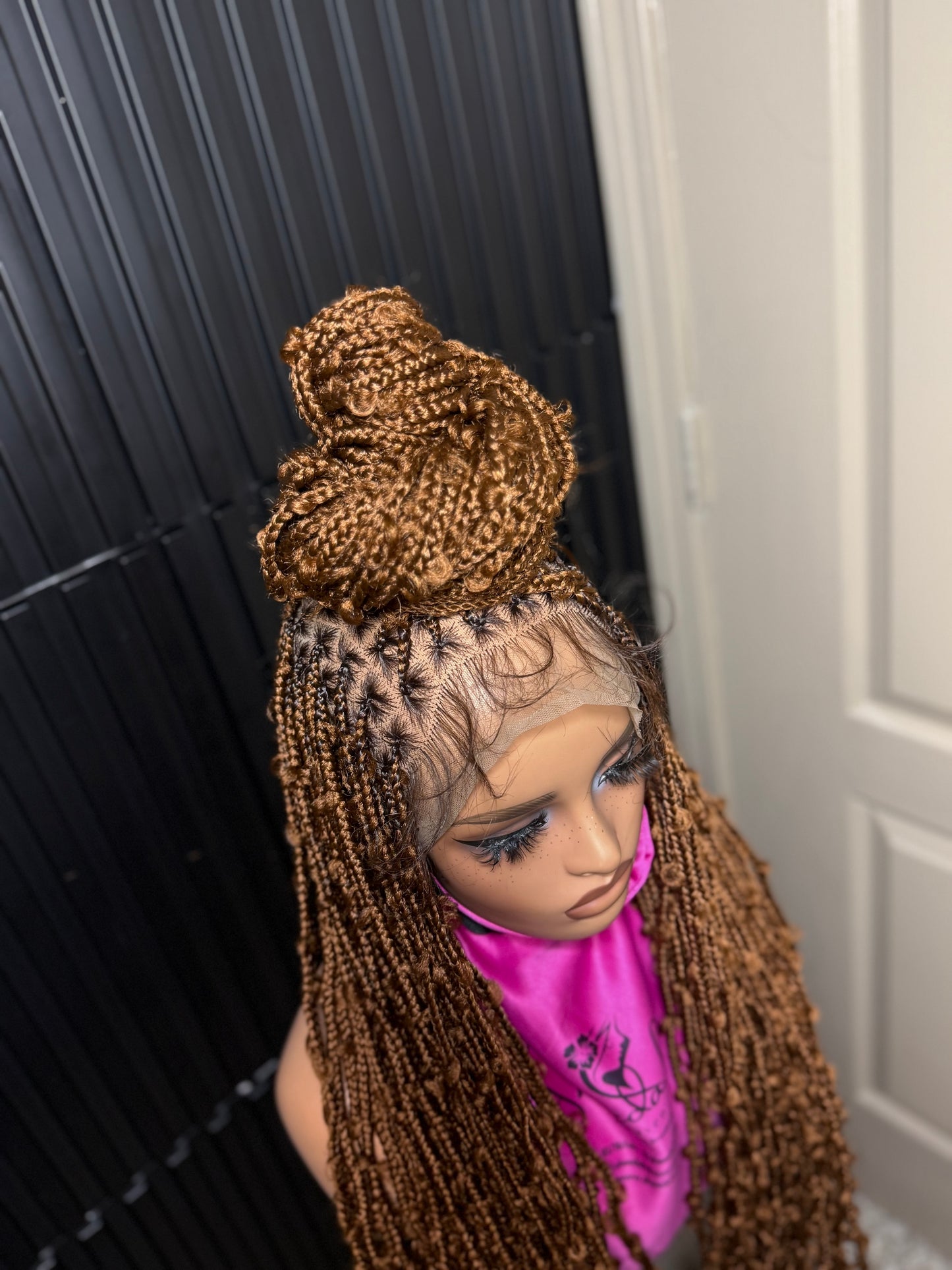 Knotless distress braids