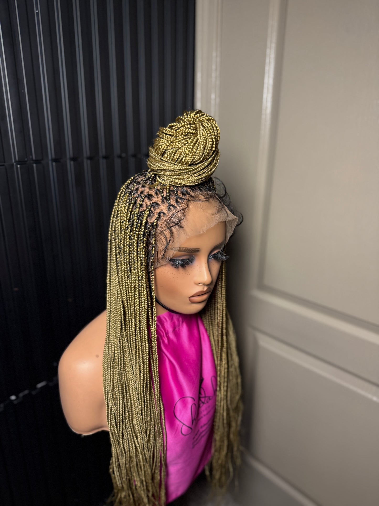 Full lace small knotless braids(full lace)