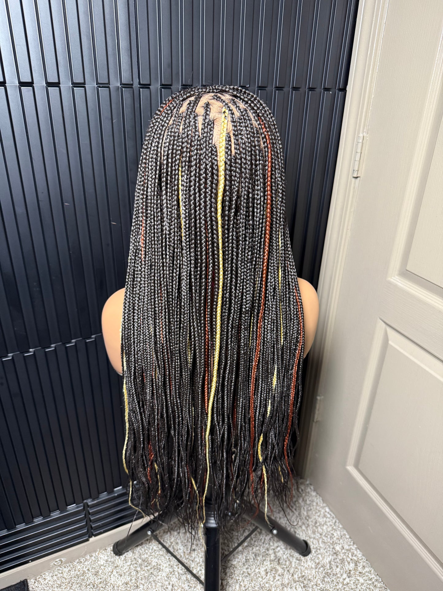 Full lace box highlights braided wig