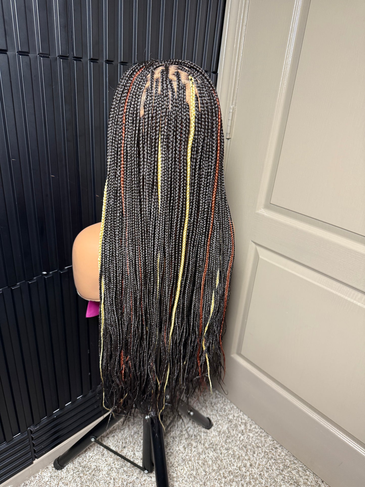 Full lace box highlights braided wig